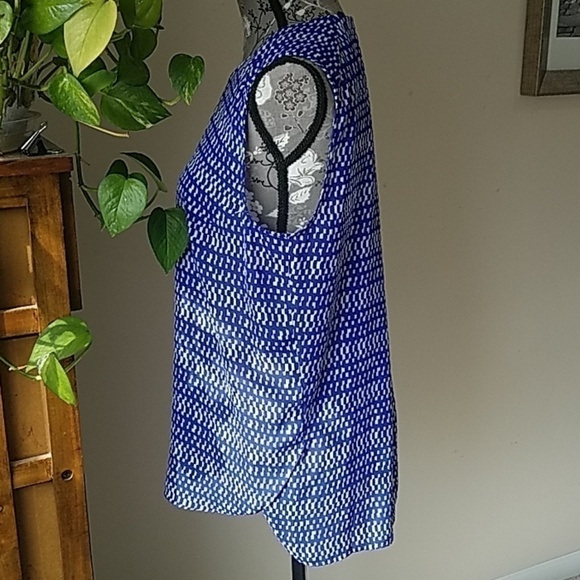 Zoa New York blue & white sleeveless top Sz. L - Picture 3 of 6